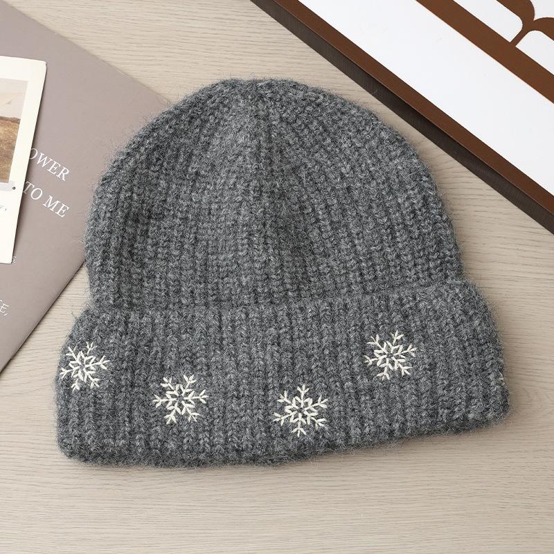 Зимняя шапка Женская мода Вышивка снежинками Шерстяная шапка Флисовая Утепленная Защищающая от холода Теплая Вязаная шапка One Size
Зимняя шапка Женская мода Вышивка снежинками Шерстяная шапка Флисовая Утепленная Защищающая от холода Теплая Вязаная шапка One Size