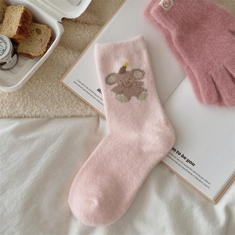 Australian Plush Socks for Women s Autumn and Winter Cartoon Bear Postpartum Socks, Cute Plush Mid-calf Socks, Thickened Warm Long Socks 1 pair
Australian Plush Socks for Women s Autumn and Winter Cartoon Bear Postpartum Socks, Cute Plush Mid-calf Socks, Thickened Warm Long Socks 1 pair