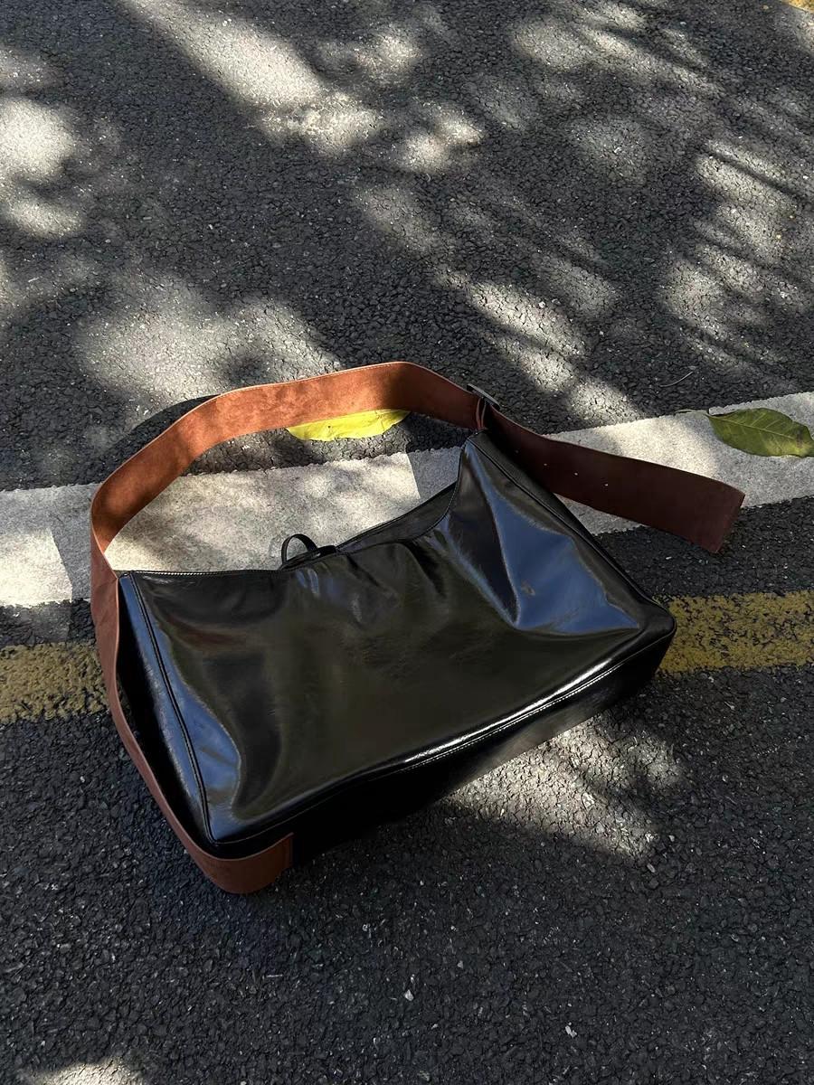 JIAERDI Retro Black Messenger Bag Women New Pu Leather Large Capacity Tote Bag Handbag Ladies High Street Casual Crossbody Bags
JIAERDI Retro Black Messenger Bag Women New Pu Leather Large Capacity Tote Bag Handbag Ladies High Street Casual Crossbody Bags