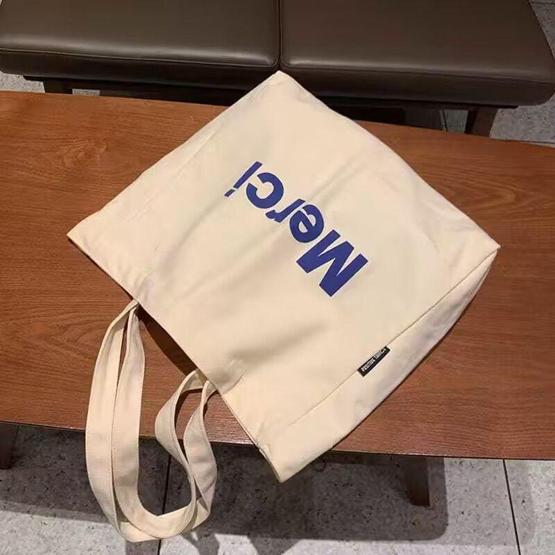 New large-capacity canvas bag women s new leisure college style shoulder bag college student portable tote bag Standard
New large-capacity canvas bag women s new leisure college style shoulder bag college student portable tote bag Standard