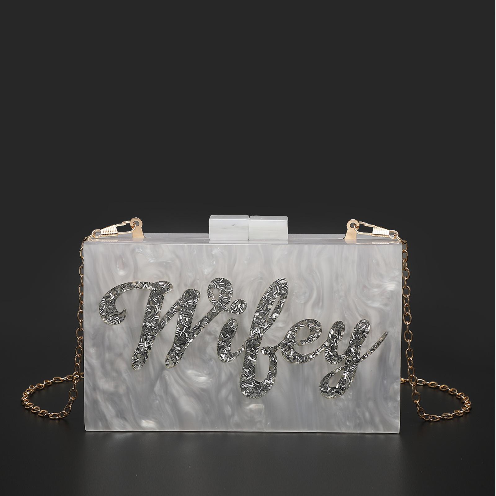 2023 new women s dinner English alphabet clutch bag acrylic evening dress chain белый
2023 new women s dinner English alphabet clutch bag acrylic evening dress chain белый