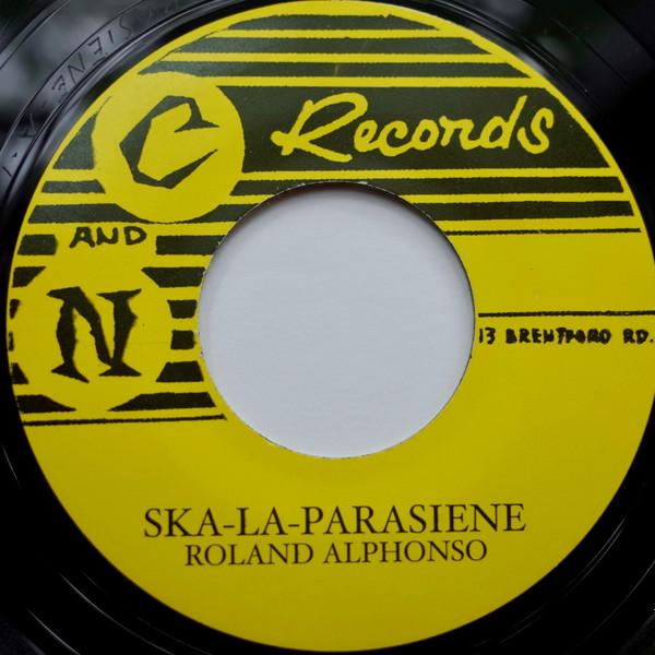 7-дюймовая пластинка ROLAND ALPHONSO LEE PERRY THE S SkaLaParasiene Please Dont Go NONE C And N Records 2004 Великобритания Регги Ска Даб Б/у
7-дюймовая пластинка ROLAND ALPHONSO LEE PERRY THE S SkaLaParasiene Please Dont Go NONE C And N Records 2004 Великобритания Регги Ска Даб Б/у