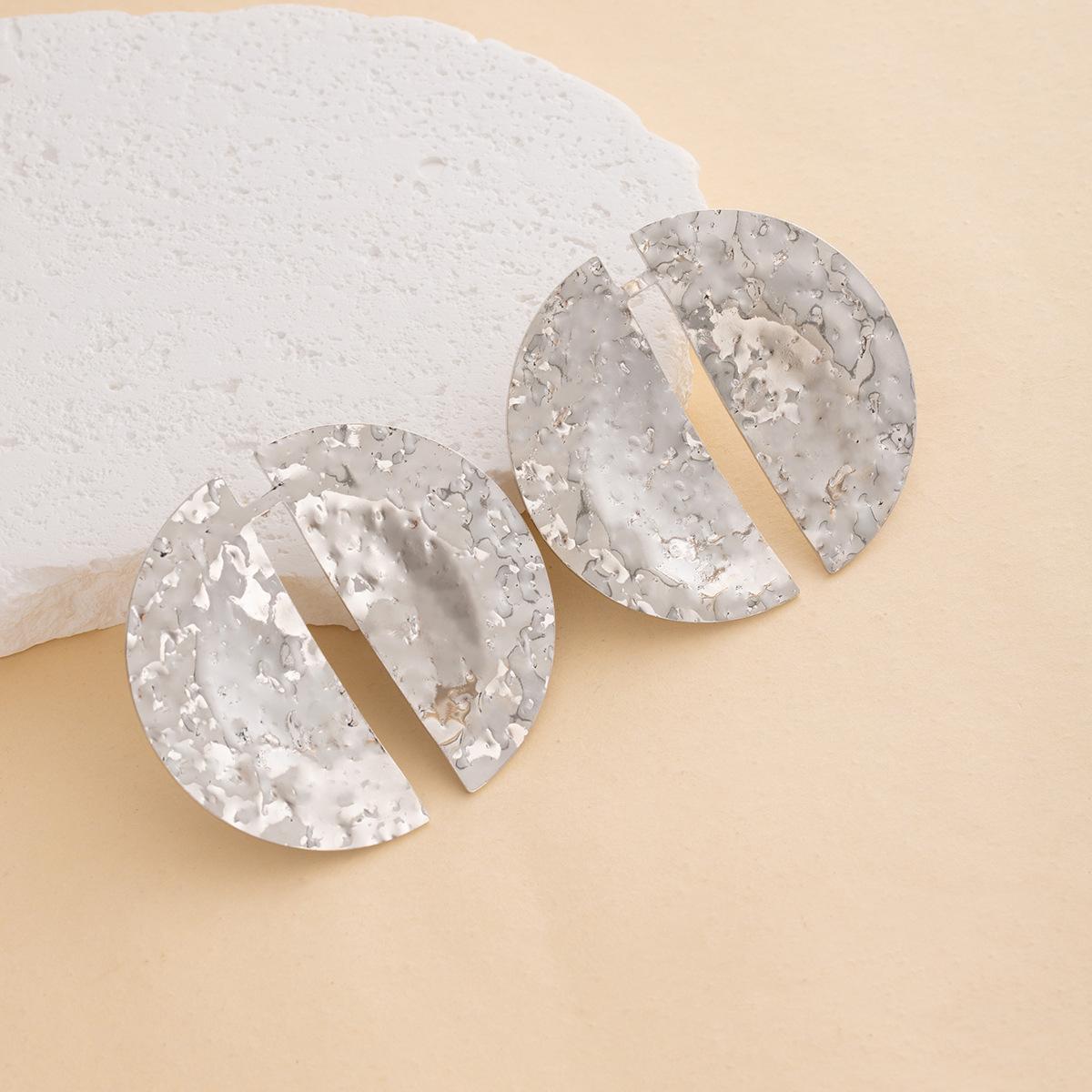 Metal Wind Large Disc Stud Earrings Exaggerated Personality Niche Earrings Atmospheric Sense Advanced Light Luxury Geometric Earrings
Metal Wind Large Disc Stud Earrings Exaggerated Personality Niche Earrings Atmospheric Sense Advanced Light Luxury Geometric Earrings