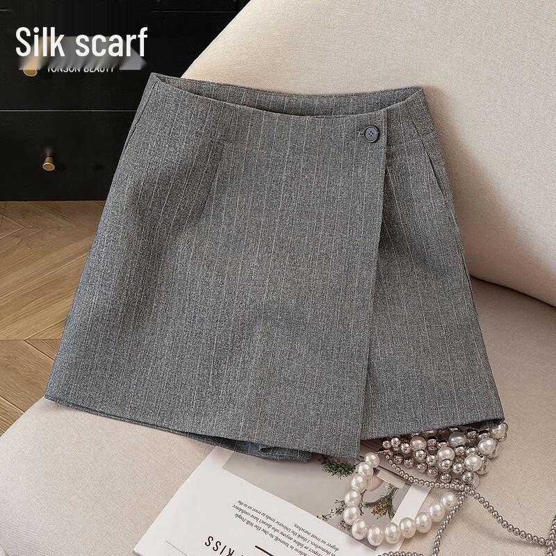 Women s Asymmetrical High-Waisted Skort S
Women s Asymmetrical High-Waisted Skort S