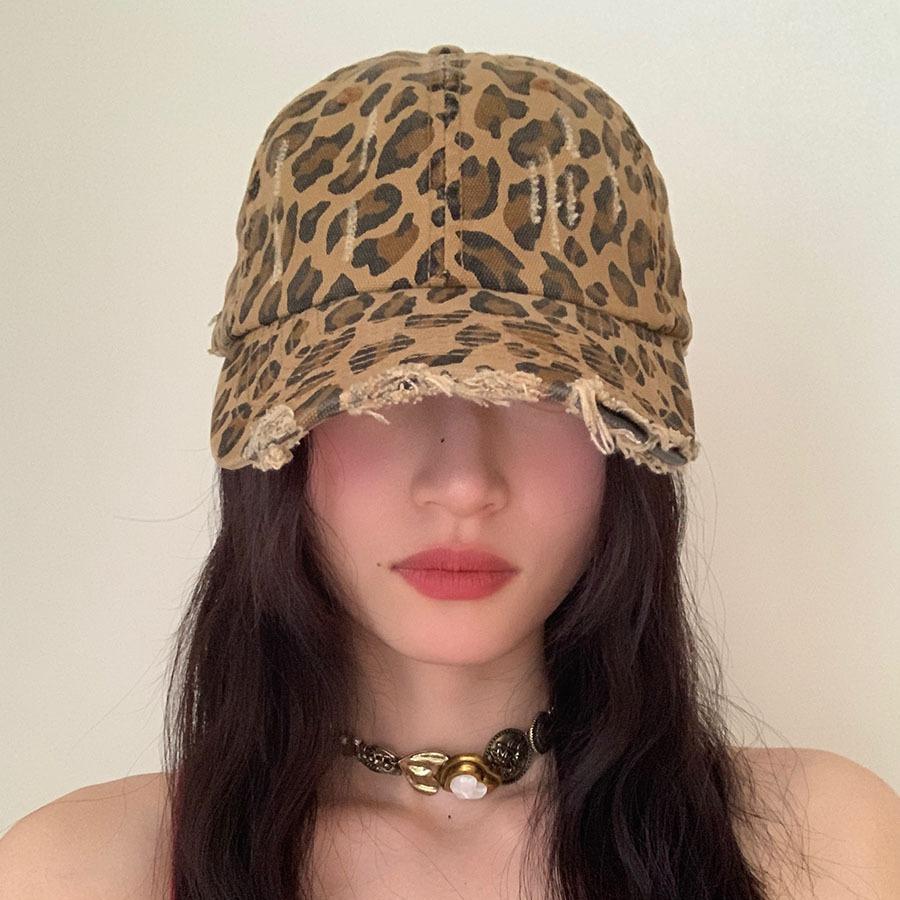 American Retro Old Leopard Print Baseball Hat for Women Street Fashion Cool Personality Face Showing Little Duckball Cap Sun Protection Sun Hat M(56-58cm)
American Retro Old Leopard Print Baseball Hat for Women Street Fashion Cool Personality Face Showing Little Duckball Cap Sun Protection Sun Hat M(56-58cm)