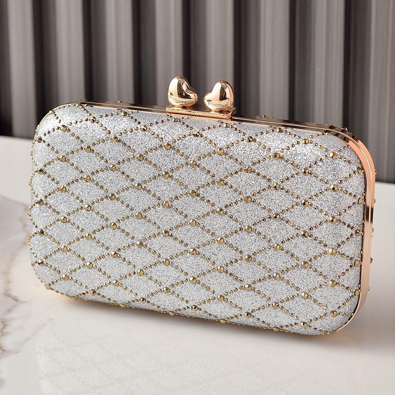 Gold Women s Bag 2026 Trend Heart Hasp Clutch Diamond Lattice Women s Side Bag Shoulder Luxury Designer Wedding Small Handbag
Gold Women s Bag 2026 Trend Heart Hasp Clutch Diamond Lattice Women s Side Bag Shoulder Luxury Designer Wedding Small Handbag
