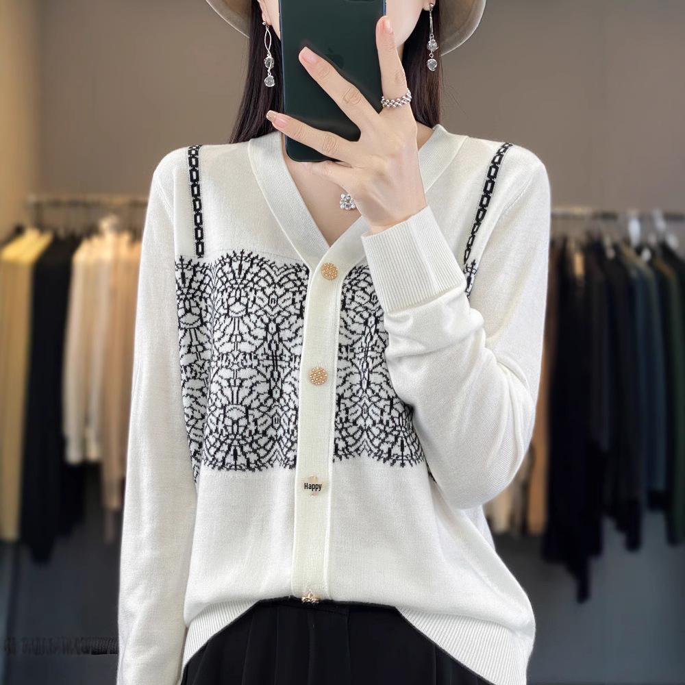 Women s V-Neck Color Block Knitted Cardigan - Stylish Spring/Autumn Outerwear L - Fit for 110-125 lbs
Women s V-Neck Color Block Knitted Cardigan - Stylish Spring/Autumn Outerwear L - Fit for 110-125 lbs