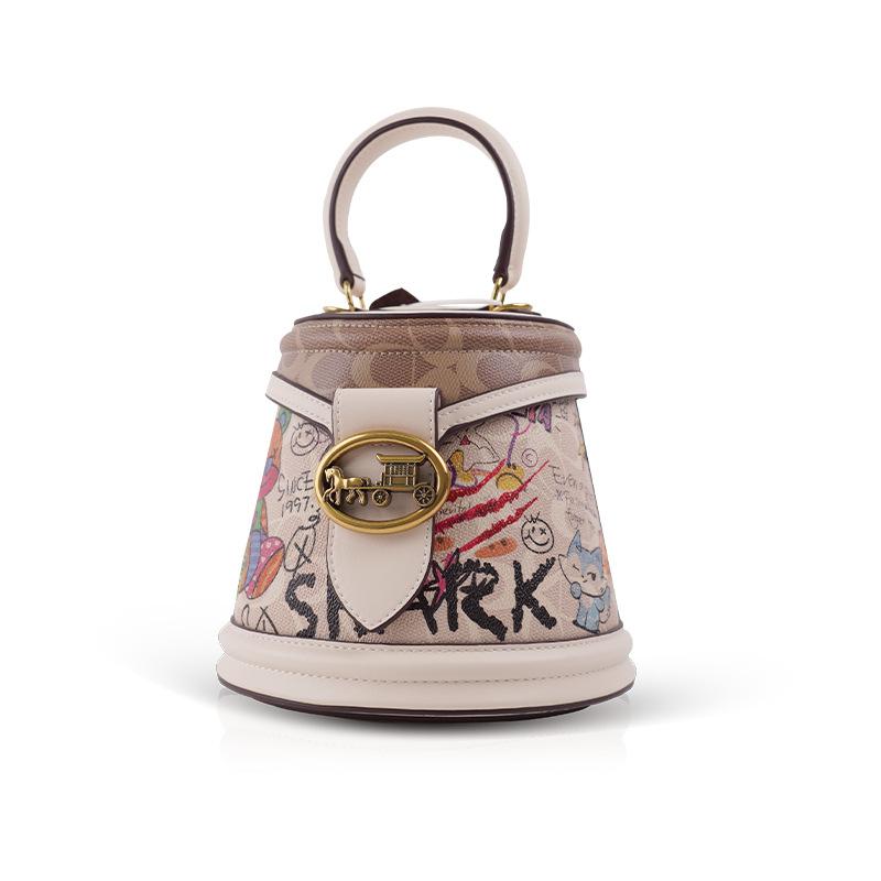 Hot Sale 2025 Summer New Style Trendy Fashion Bear Graffiti Bucket Half Bucket Single Shoulder Handbag Crossbody Bag білий
Hot Sale 2025 Summer New Style Trendy Fashion Bear Graffiti Bucket Half Bucket Single Shoulder Handbag Crossbody Bag білий