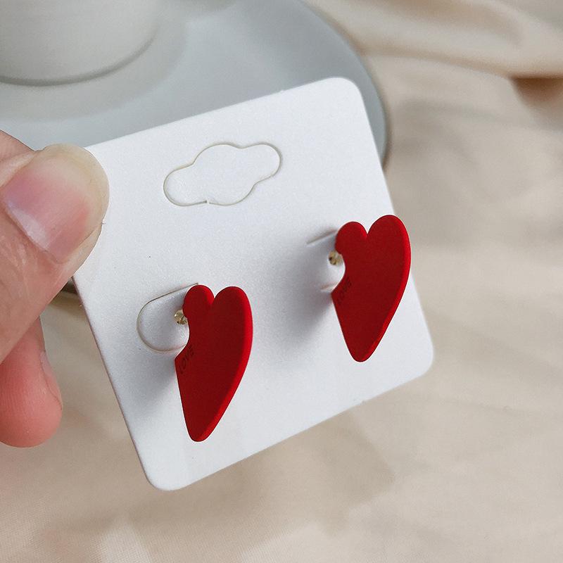 Minimalist Heart Stud Earrings - Spring/Summer Collection: Versatile, Girlish, and Vibrant Style #927
Minimalist Heart Stud Earrings - Spring/Summer Collection: Versatile, Girlish, and Vibrant Style #927