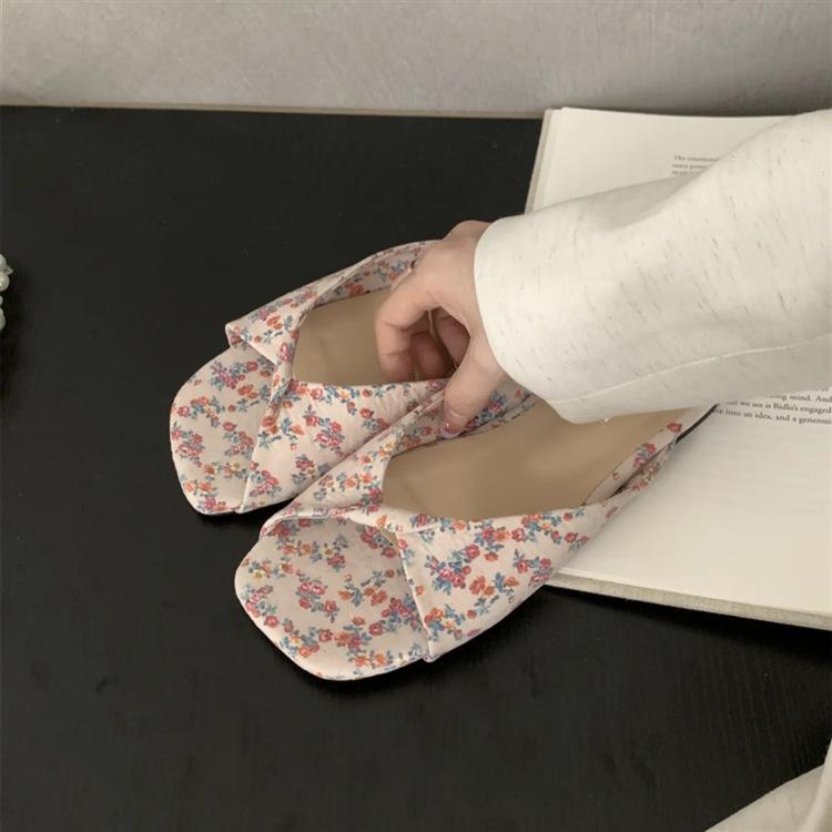 French pastoral open-toed women s 2025 summer new gentle and simple soft-bottomed beach knotted cool slippers 40
French pastoral open-toed women s 2025 summer new gentle and simple soft-bottomed beach knotted cool slippers 40