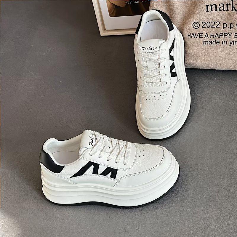 Korean leather thick-soled four-season little white shoes women s new fashionable and versatile comfortable soft-soled casual sports shoes 40
Korean leather thick-soled four-season little white shoes women s new fashionable and versatile comfortable soft-soled casual sports shoes 40
