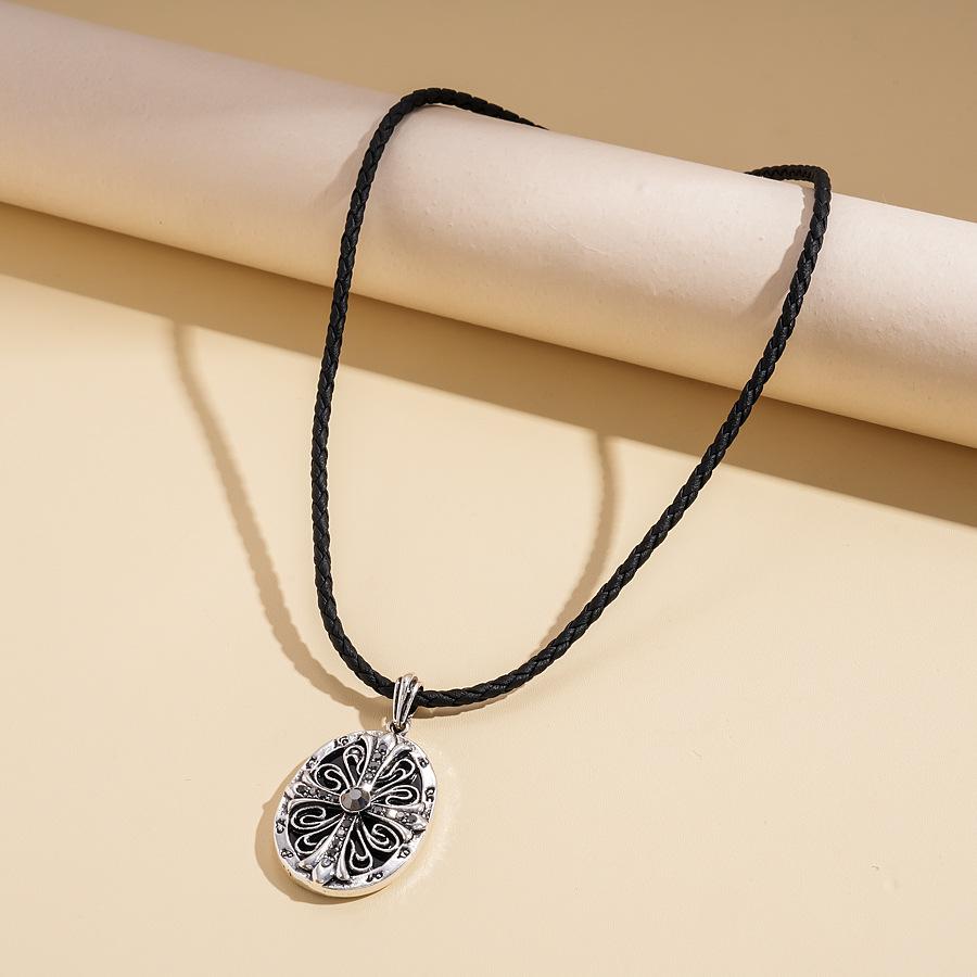 DIGADAGU Metal Oval Cross Pendant Necklace New Classic Vintage Sweater Chain Women Daily Zircon Accessories чёрный
DIGADAGU Metal Oval Cross Pendant Necklace New Classic Vintage Sweater Chain Women Daily Zircon Accessories чёрный