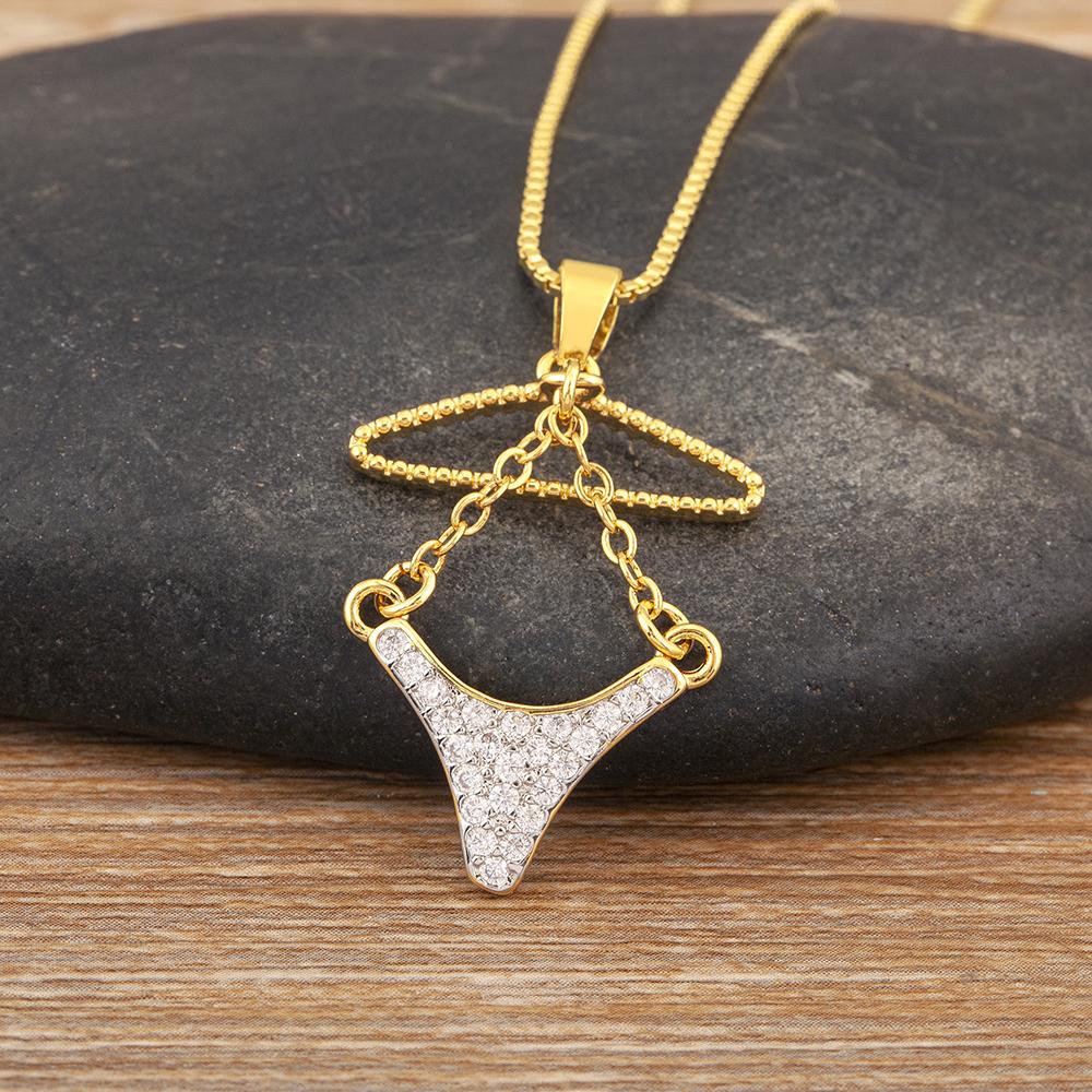 Nidin New Creative Design Bra Underwear Shape Pendant Necklace For Women Pave Shiny Crystal Zircon Chain Choker Personality Gift
Nidin New Creative Design Bra Underwear Shape Pendant Necklace For Women Pave Shiny Crystal Zircon Chain Choker Personality Gift