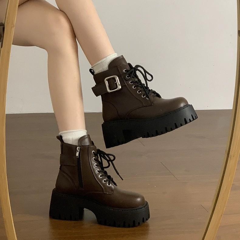 Thick-soled British Martin boots women s 2024 new autumn and winter small man height increase black lace-up short boots 35 чёрный
Thick-soled British Martin boots women s 2024 new autumn and winter small man height increase black lace-up short boots 35 чёрный