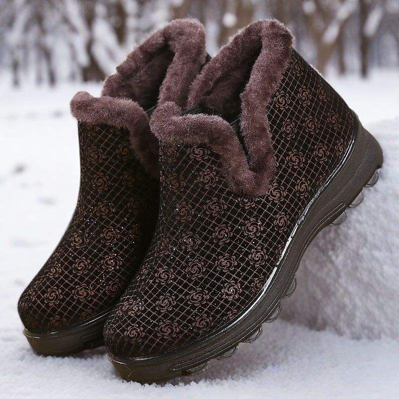 Старые северные тканевые туфли мать зима пожилые хлопковые туфли теплый бархат пожилые люди утолщенные бабушкины хлопковые сапоги мягкая подошва нескользящие 41
Старые северные тканевые туфли мать зима пожилые хлопковые туфли теплый бархат пожилые люди утолщенные бабушкины хлопковые сапоги мягкая подошва нескользящие 41