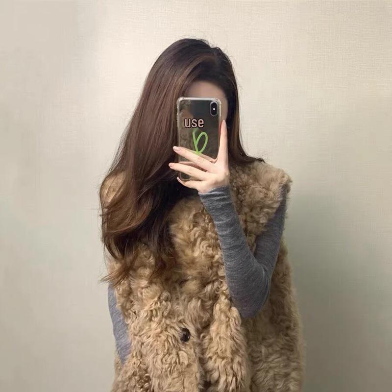 Korean Style Women s Lambswool Vest: Unique Petite Short Sleeveless Top for 2025 Autumn/Winter L
Korean Style Women s Lambswool Vest: Unique Petite Short Sleeveless Top for 2025 Autumn/Winter L