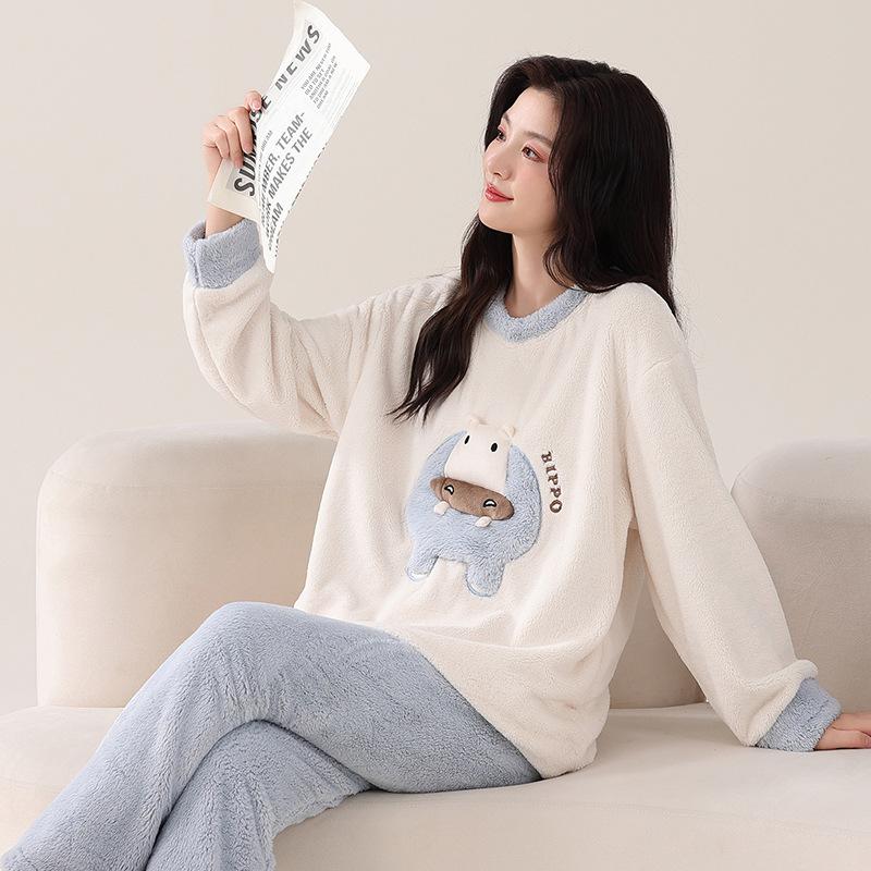 Пижама из флиса с узором снежинок, женская, осенне-зимняя, из кораллового флиса, утолщенная, зимняя, фланелевая, теплая, комплект для дома 2XL
Пижама из флиса с узором снежинок, женская, осенне-зимняя, из кораллового флиса, утолщенная, зимняя, фланелевая, теплая, комплект для дома 2XL