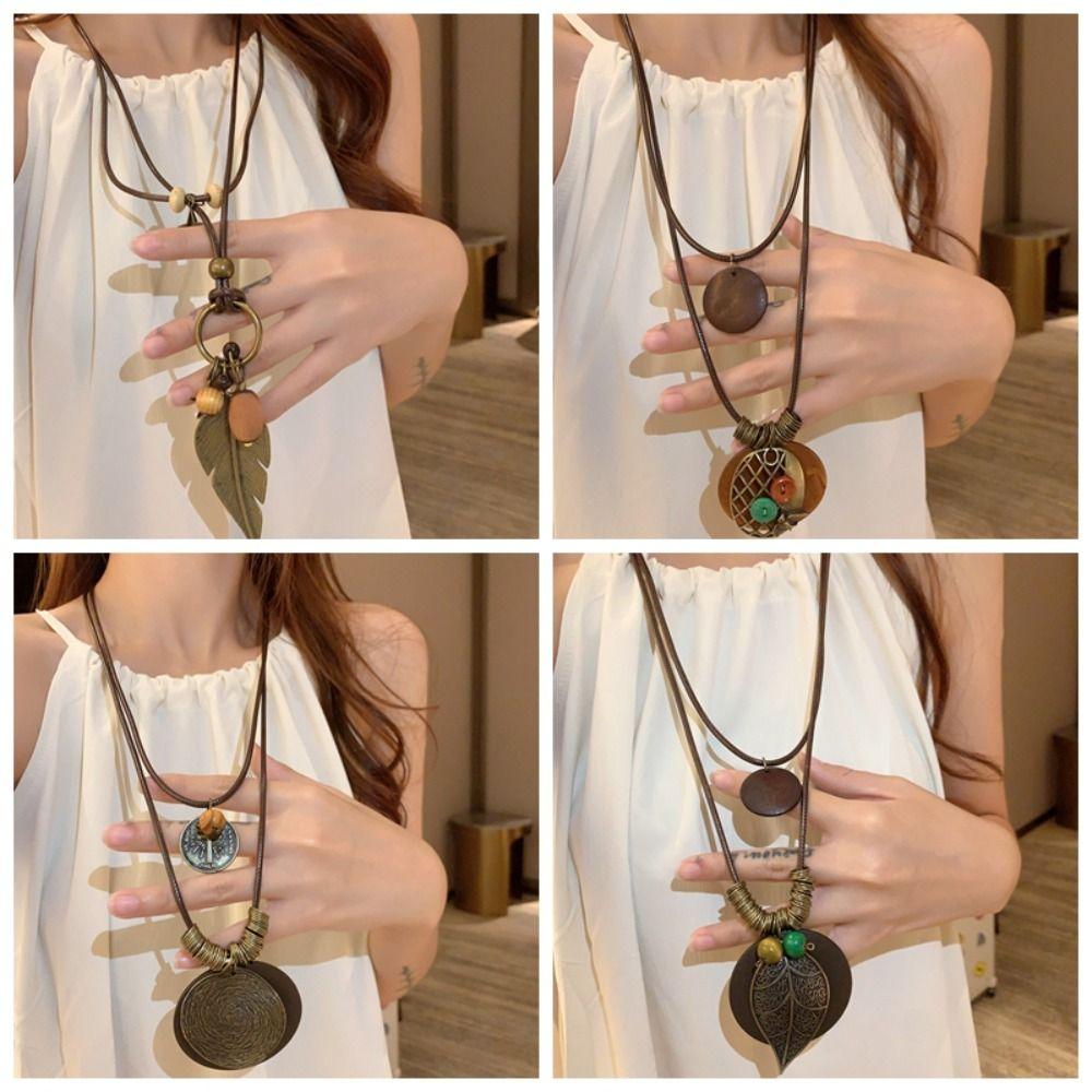Wood Ethnic Style Wooden Necklace Geometric Shape Bohemian Style Necklace Long Sweater Chain Party style 3
Wood Ethnic Style Wooden Necklace Geometric Shape Bohemian Style Necklace Long Sweater Chain Party style 3