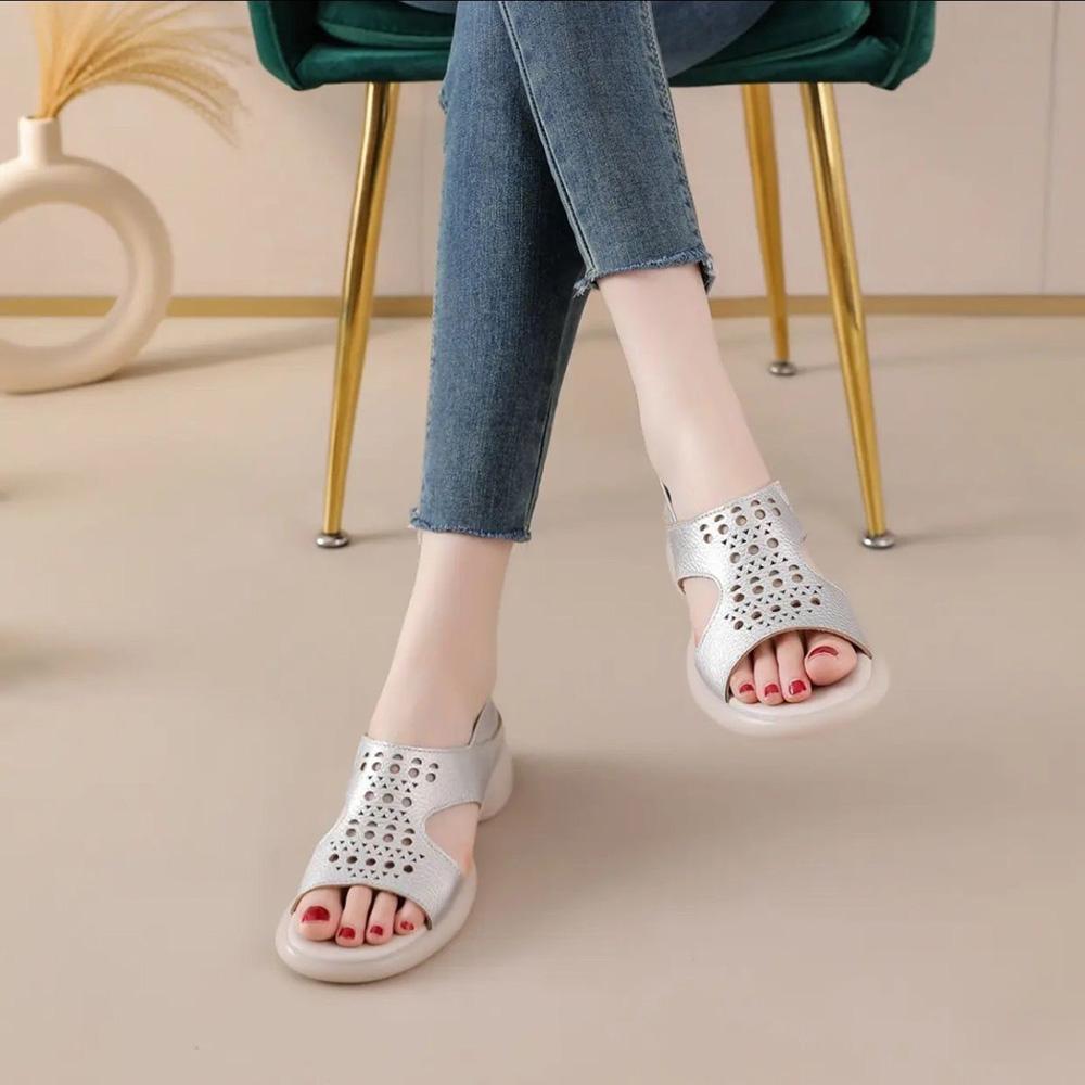 2026 Summer Shoes Women Genuine Leather Sandals Flat Cowhide Shoes Peep toe Comfortable Soft Casual Daily Wear Black Beige Yellow Plus Size 41 41 срібний
2026 Summer Shoes Women Genuine Leather Sandals Flat Cowhide Shoes Peep toe Comfortable Soft Casual Daily Wear Black Beige Yellow Plus Size 41 41 срібний