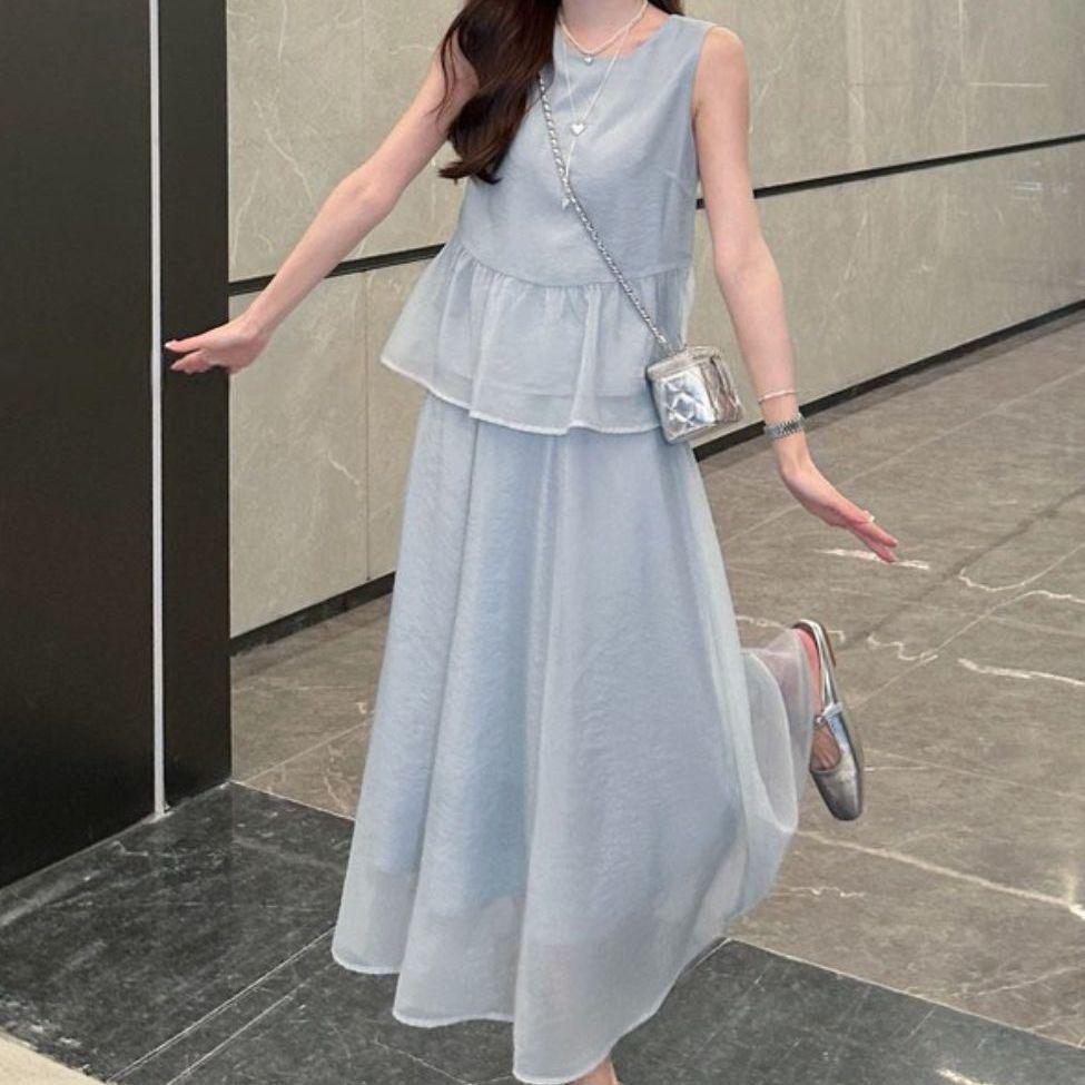 Korean Style Sleeveless Top & Skirt Set - Summer 2026 M (95-105 lbs)
Korean Style Sleeveless Top & Skirt Set - Summer 2026 M (95-105 lbs)