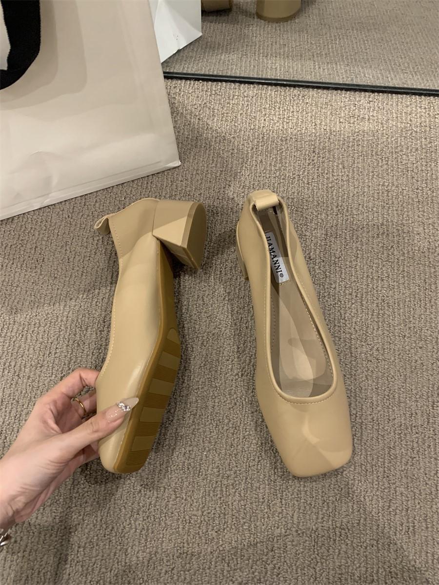 Single shoes women s shoes spring and summer 2025 new simple commuting versatile square head shallow mouth thick heel temperament ladyshoes 39 хакі
Single shoes women s shoes spring and summer 2025 new simple commuting versatile square head shallow mouth thick heel temperament ladyshoes 39 хакі