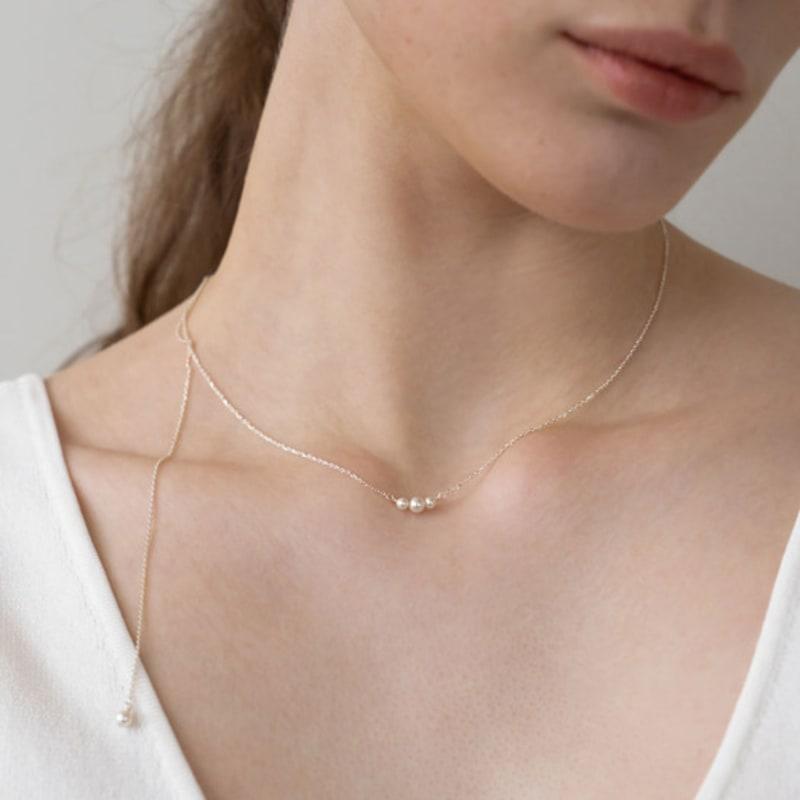 Dawn of Me Versa Petite Pearl Necklace -
Dawn of Me Versa Petite Pearl Necklace -