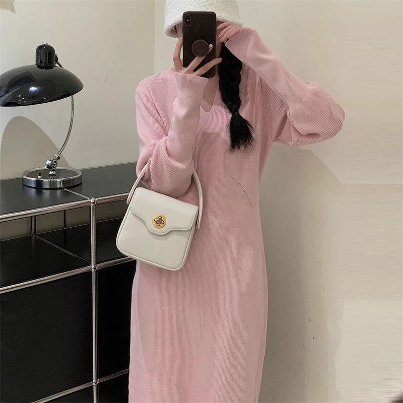 Autumn and winter new temperament medium and long collar knitted dress women s loose and thin bottoming sweater skirt one size fits all рожевий
Autumn and winter new temperament medium and long collar knitted dress women s loose and thin bottoming sweater skirt one size fits all рожевий