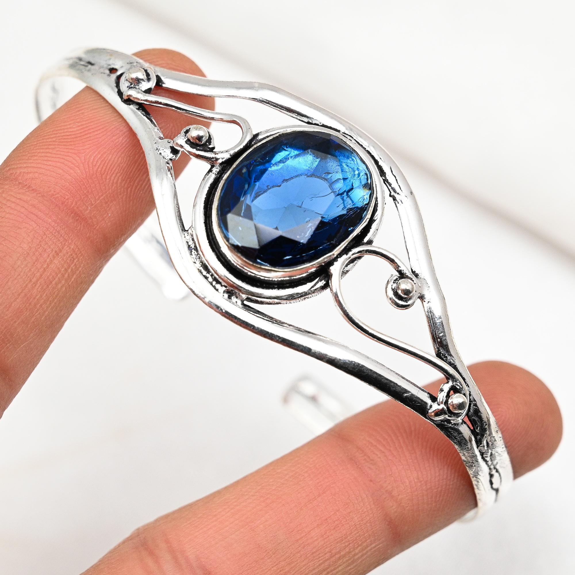 Браслет с синим сапфиром, серебряный браслет 925 пробы, регулируемый браслет с драгоценными камнями, браслет-манжета ручной работы, подарок для матери, элегантные ювелирные изделия Adjustable синий
Браслет с синим сапфиром, серебряный браслет 925 пробы, регулируемый браслет с драгоценными камнями, браслет-манжета ручной работы, подарок для матери, элегантные ювелирные изделия Adjustable синий