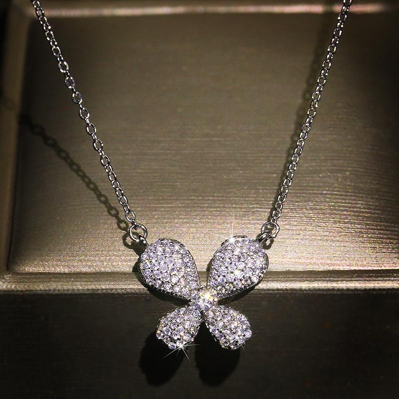 Fully Diamond Butterfly Necklace Clamps Necklace European and American Temperament Exquisite Versatile and Simple 925 silver
Fully Diamond Butterfly Necklace Clamps Necklace European and American Temperament Exquisite Versatile and Simple 925 silver