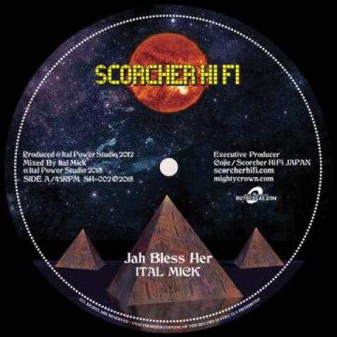 7inch Record ITAL MICK - Jah Bless Her / Dub Bless Her SH002 Scorcher Hi Fi 2018 Germany Reggae, Ska & Dub
7inch Record ITAL MICK - Jah Bless Her / Dub Bless Her SH002 Scorcher Hi Fi 2018 Germany Reggae, Ska & Dub