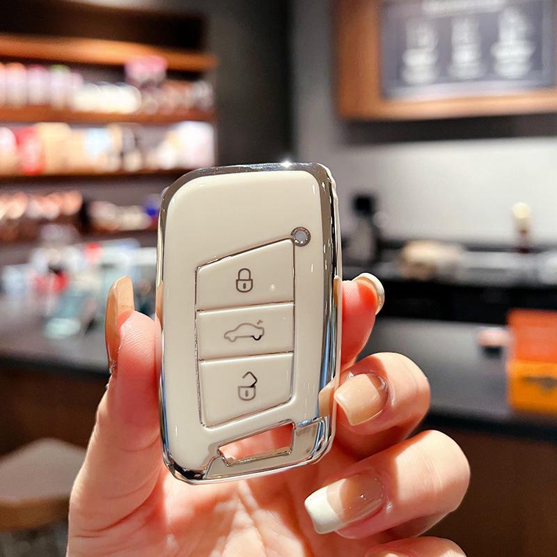 Volkswagen Old Magotan B7 Key Cover | CC Remote Key Shell for Men
Volkswagen Old Magotan B7 Key Cover | CC Remote Key Shell for Men