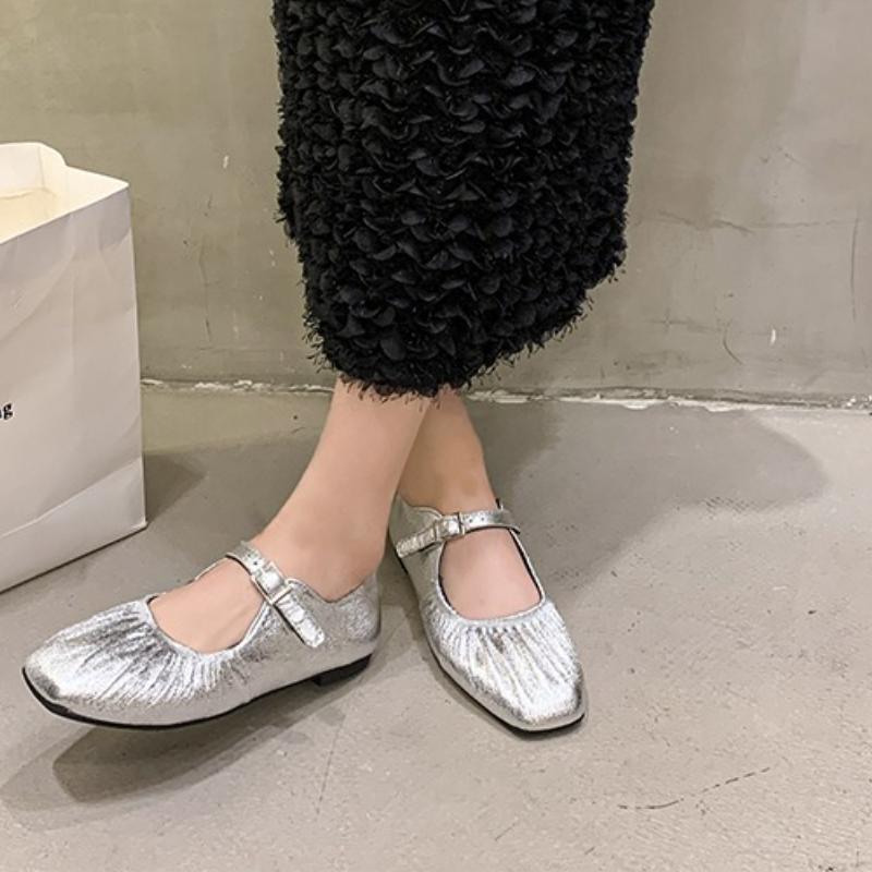 2025 новая Мода Мятая Ламповая Кожа Мэри Джейн Балетки Весна 2025 Массивный Заостренный Носок Натуральная Женская Обувь Обувь 35 серебряный
2025 новая Мода Мятая Ламповая Кожа Мэри Джейн Балетки Весна 2025 Массивный Заостренный Носок Натуральная Женская Обувь Обувь 35 серебряный
