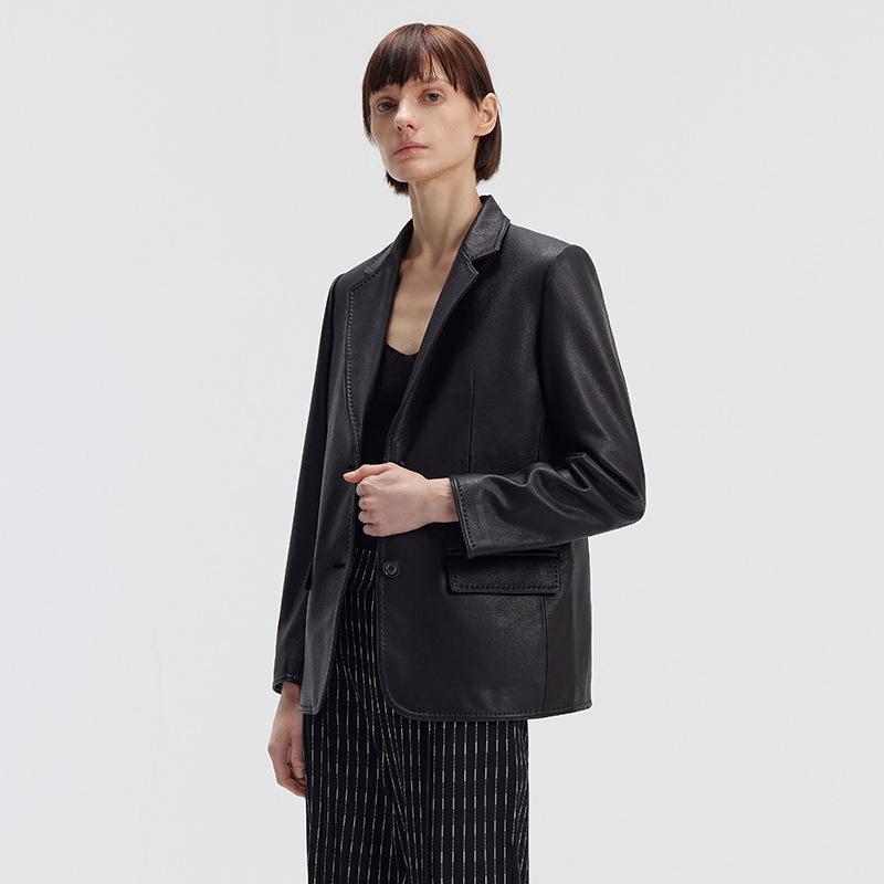 2025 Spring Women s Mid-Length Lambskin Leather Jacket M (suitable for 109-120 lbs)
2025 Spring Women s Mid-Length Lambskin Leather Jacket M (suitable for 109-120 lbs)