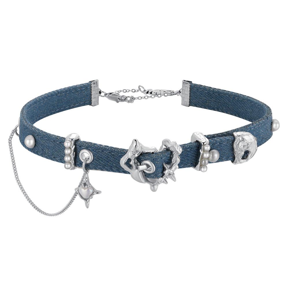 1PC niche design denim series high sense love neck chain retro blue choker collarbone chain trendy girl
1PC niche design denim series high sense love neck chain retro blue choker collarbone chain trendy girl