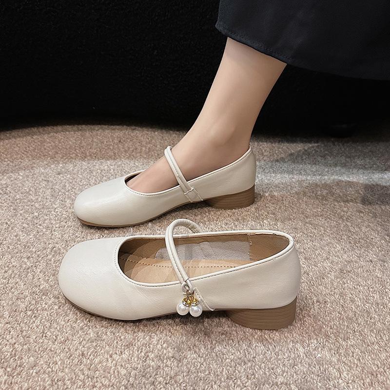Square head Mary Jane shoes women s retro new thick heel single shoes soft sole versatile shoes 35
Square head Mary Jane shoes women s retro new thick heel single shoes soft sole versatile shoes 35