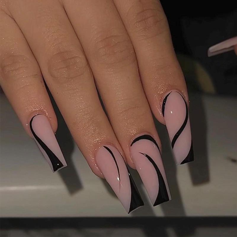 Medium-Length Black Stripe Wearable False Nails - European & American Style Glue Set
Medium-Length Black Stripe Wearable False Nails - European & American Style Glue Set