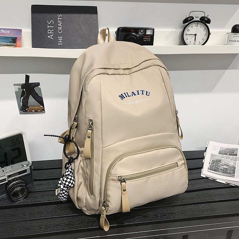Large capacity simple schoolbag high school student backpack casual college student couple backpack
Large capacity simple schoolbag high school student backpack casual college student couple backpack