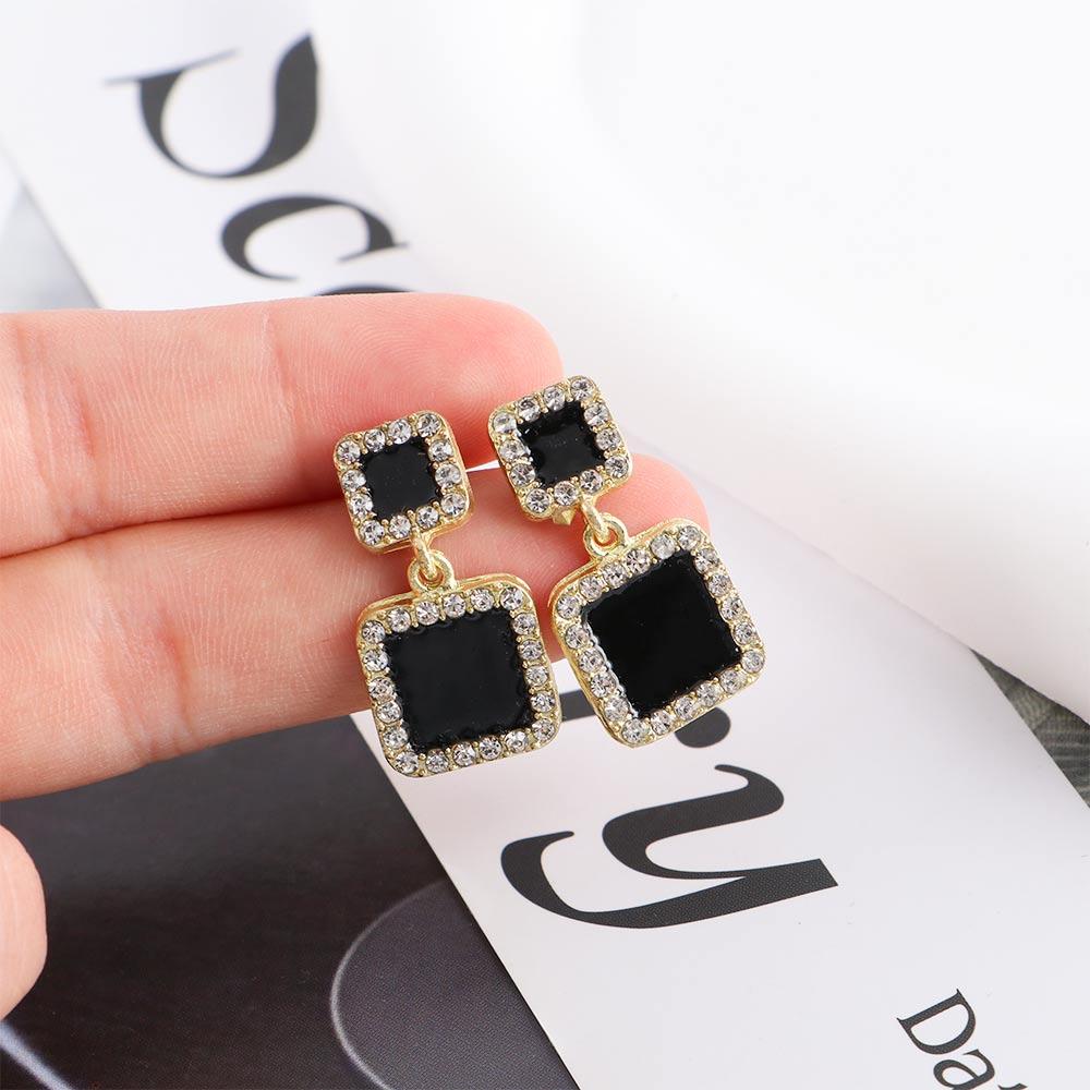 Black Accessories Rhinestone Gifts For Women Ear Studs Dangle Earrings Stud Earrings Jewelry
Black Accessories Rhinestone Gifts For Women Ear Studs Dangle Earrings Stud Earrings Jewelry
