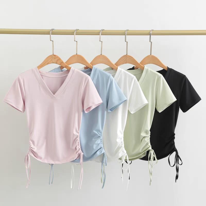 Women s V-Neck Short-Sleeve Quick-Dry Yoga Tops for Spring & Summer - Slimming, Ideal for Pilates, Fitness, Running & Sports L (105-115) чорний
Women s V-Neck Short-Sleeve Quick-Dry Yoga Tops for Spring & Summer - Slimming, Ideal for Pilates, Fitness, Running & Sports L (105-115) чорний