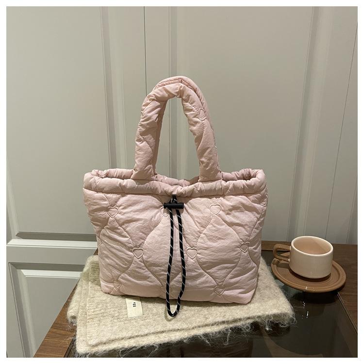 Korean Style Cott Embroidered Tote Bag Large Capacity Casual Commuter Shoulder Bag for Women Simple and Versatile Bucket Bag
Korean Style Cott Embroidered Tote Bag Large Capacity Casual Commuter Shoulder Bag for Women Simple and Versatile Bucket Bag
