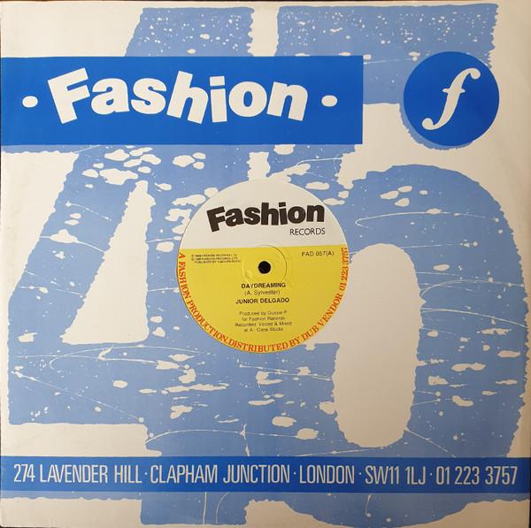 12inch Record JUNIOR DELGADO - Daydreaming / Gone Is The Love FAD057 Fashion Records 1988 UK Reggae, Ska & Dub Used
12inch Record JUNIOR DELGADO - Daydreaming / Gone Is The Love FAD057 Fashion Records 1988 UK Reggae, Ska & Dub Used