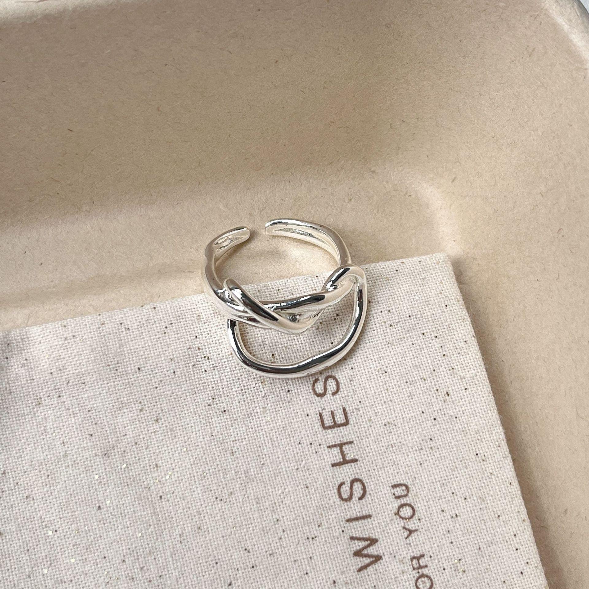 PANJBJ 925 Sterling Silver Irregular Rings for Women Line Hollow Out Design Punk Hip Hop Jewelry Gift Prevent Allergy Wholesale
PANJBJ 925 Sterling Silver Irregular Rings for Women Line Hollow Out Design Punk Hip Hop Jewelry Gift Prevent Allergy Wholesale