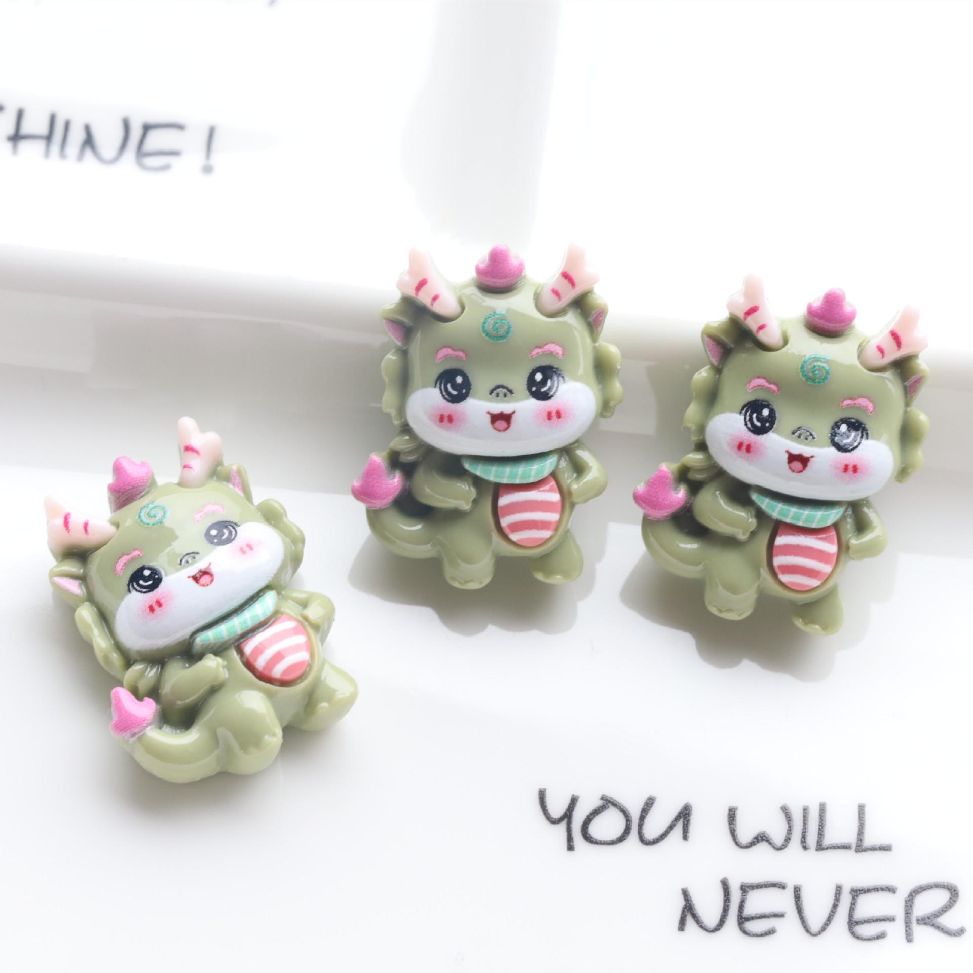 Ювелирные изделия с изображением мультяшного дракона: Симпатичная заколка и кольцо для волос из смолы DIY Kit 2.0cm x 2.8cm зелёный
Ювелирные изделия с изображением мультяшного дракона: Симпатичная заколка и кольцо для волос из смолы DIY Kit 2.0cm x 2.8cm зелёный