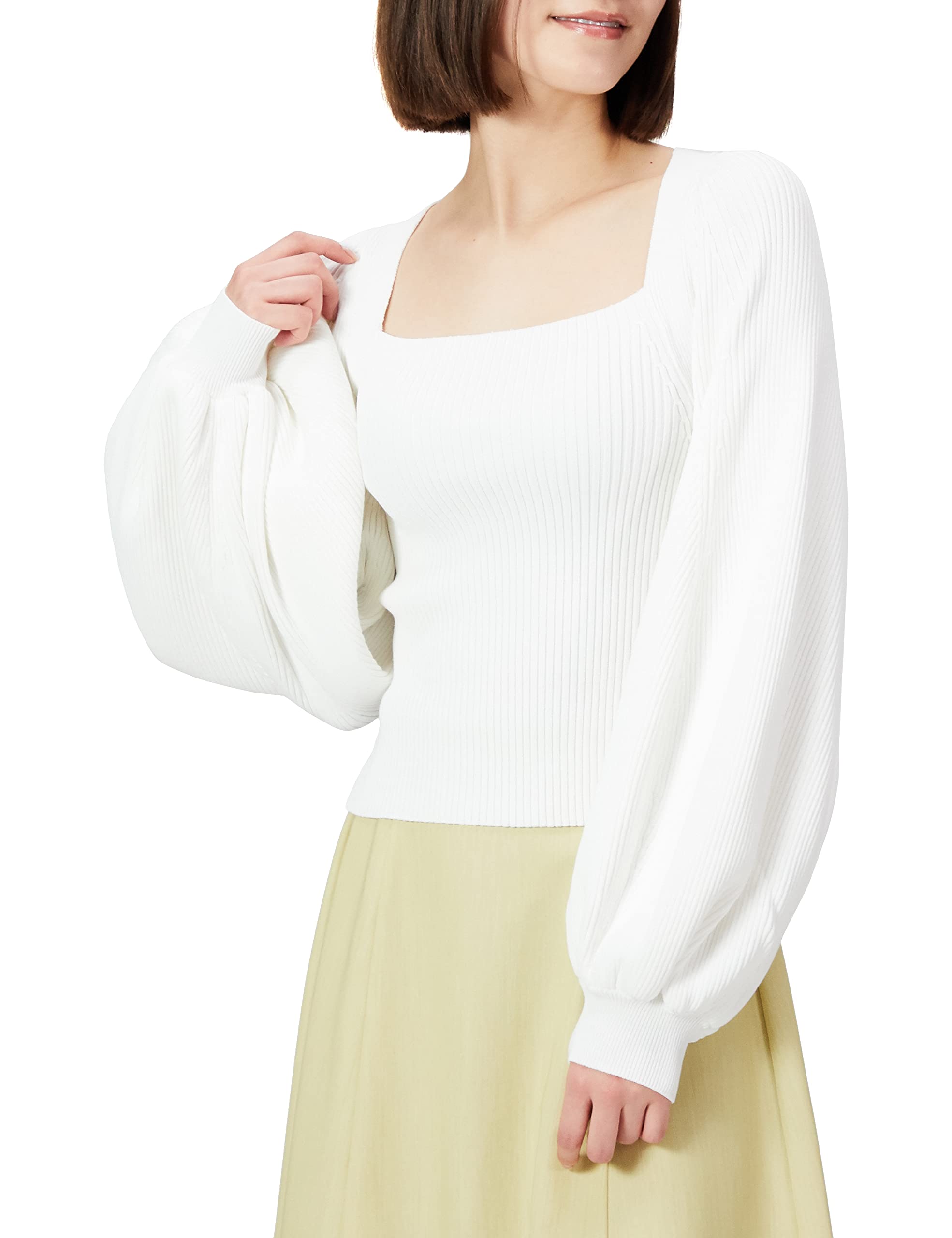 FRAY I.D. Women s Asymmetrical Sleeve Knit Top, FWNT221085, White, Size F
FRAY I.D. Women s Asymmetrical Sleeve Knit Top, FWNT221085, White, Size F
