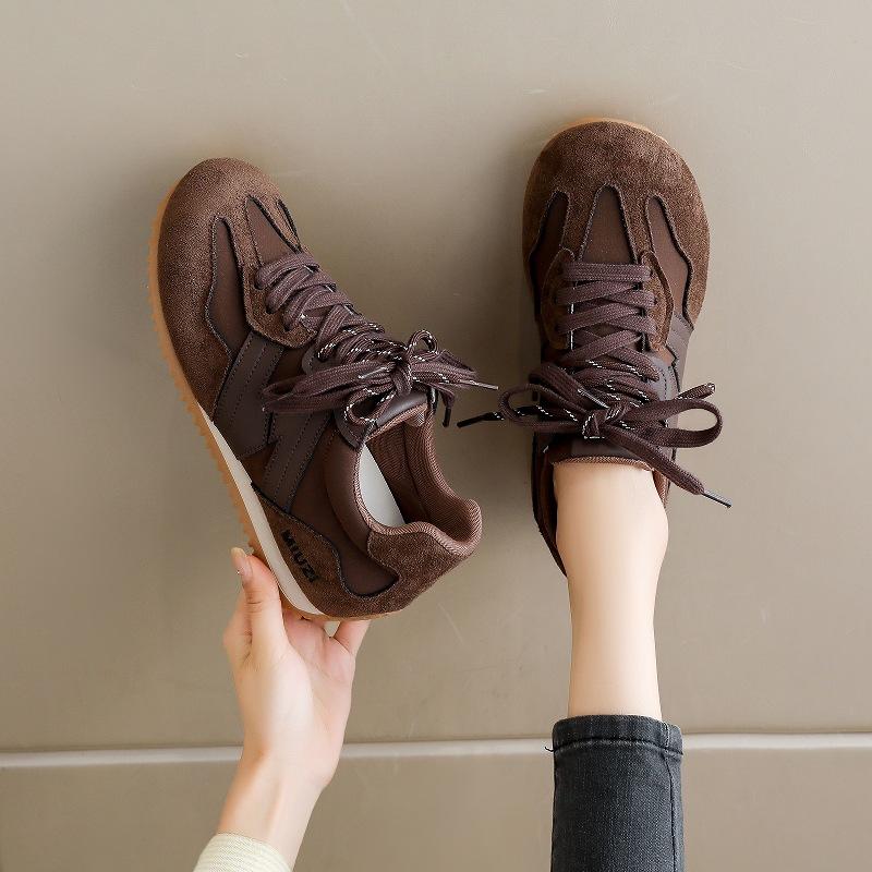 Fashion German training shoes splicing color double lace-up niche design sense 2025 new flat casual comfortable Forrest Gump shoes women 35 коричневый
Fashion German training shoes splicing color double lace-up niche design sense 2025 new flat casual comfortable Forrest Gump shoes women 35 коричневый