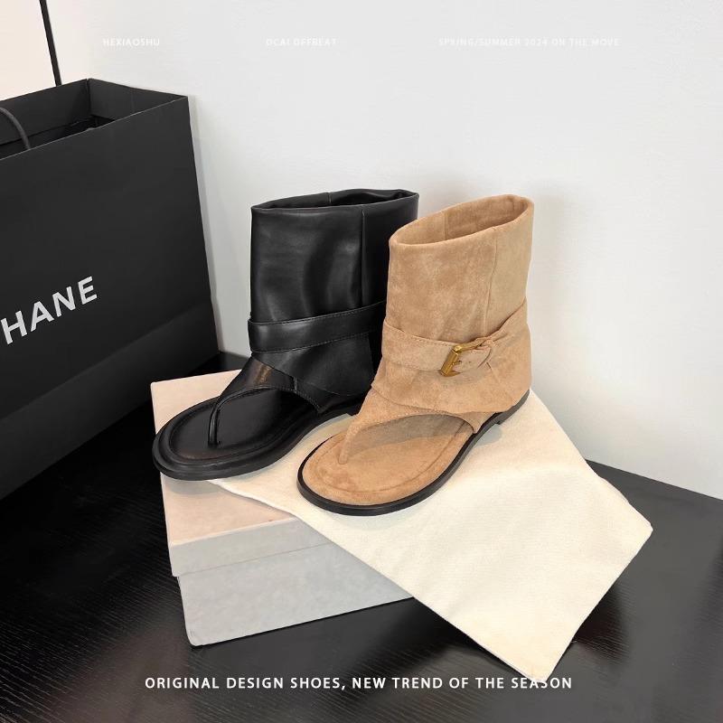 ~ Leather niche shoes toe sleeve fashion belt buckle herringbone sandals short boots women 40
~ Leather niche shoes toe sleeve fashion belt buckle herringbone sandals short boots women 40