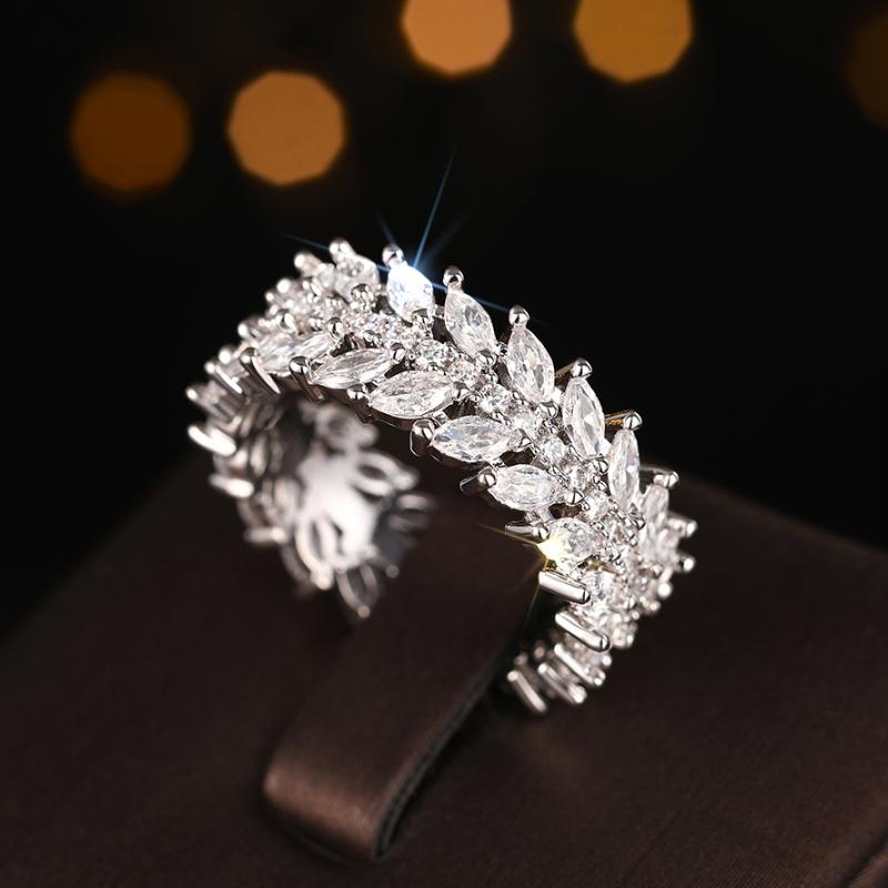 Huitan Luxury Fully Inlaid Zirconia Finger Ring Female High-quality Gold Color/Copper Color Zircon for Engagement Wedding Band 5
Huitan Luxury Fully Inlaid Zirconia Finger Ring Female High-quality Gold Color/Copper Color Zircon for Engagement Wedding Band 5