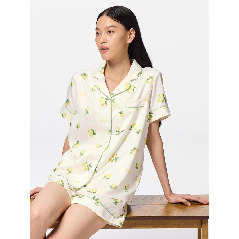 Атласная пижама Gu By Uniqlo с короткими рукавами, шорты лимонного цвета 30 NATURAL/XS
Атласная пижама Gu By Uniqlo с короткими рукавами, шорты лимонного цвета 30 NATURAL/XS