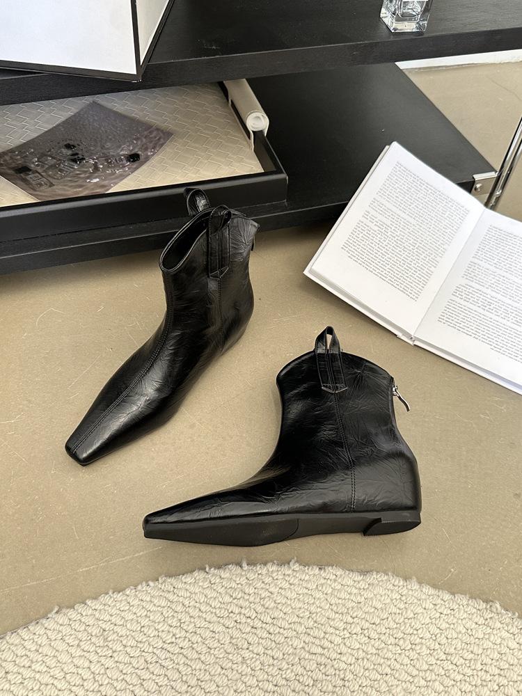 Pointed inner height increase small short boots women s 2025 new autumn and winter single boots elastic thin boots V-port short Chelsea boots 35 чёрный
Pointed inner height increase small short boots women s 2025 new autumn and winter single boots elastic thin boots V-port short Chelsea boots 35 чёрный