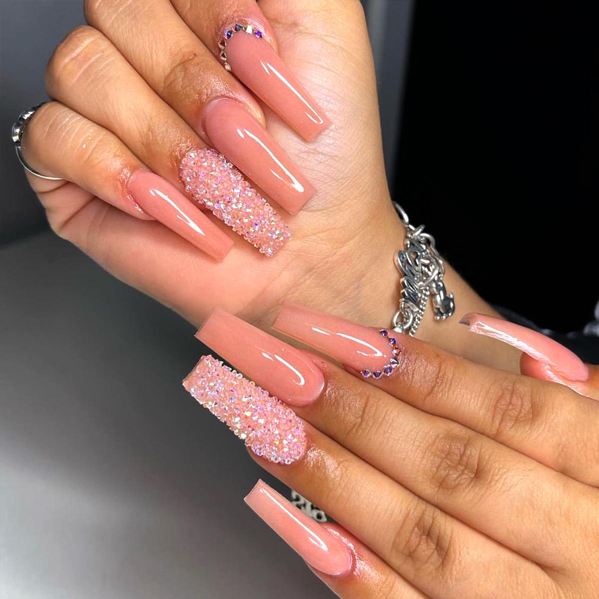 European & American Extra Long Wearable Rhinestone Nail Patches - Rectangular False Nails with Crushed Diamonds.
European & American Extra Long Wearable Rhinestone Nail Patches - Rectangular False Nails with Crushed Diamonds.